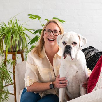 Tara Askham and her dog
