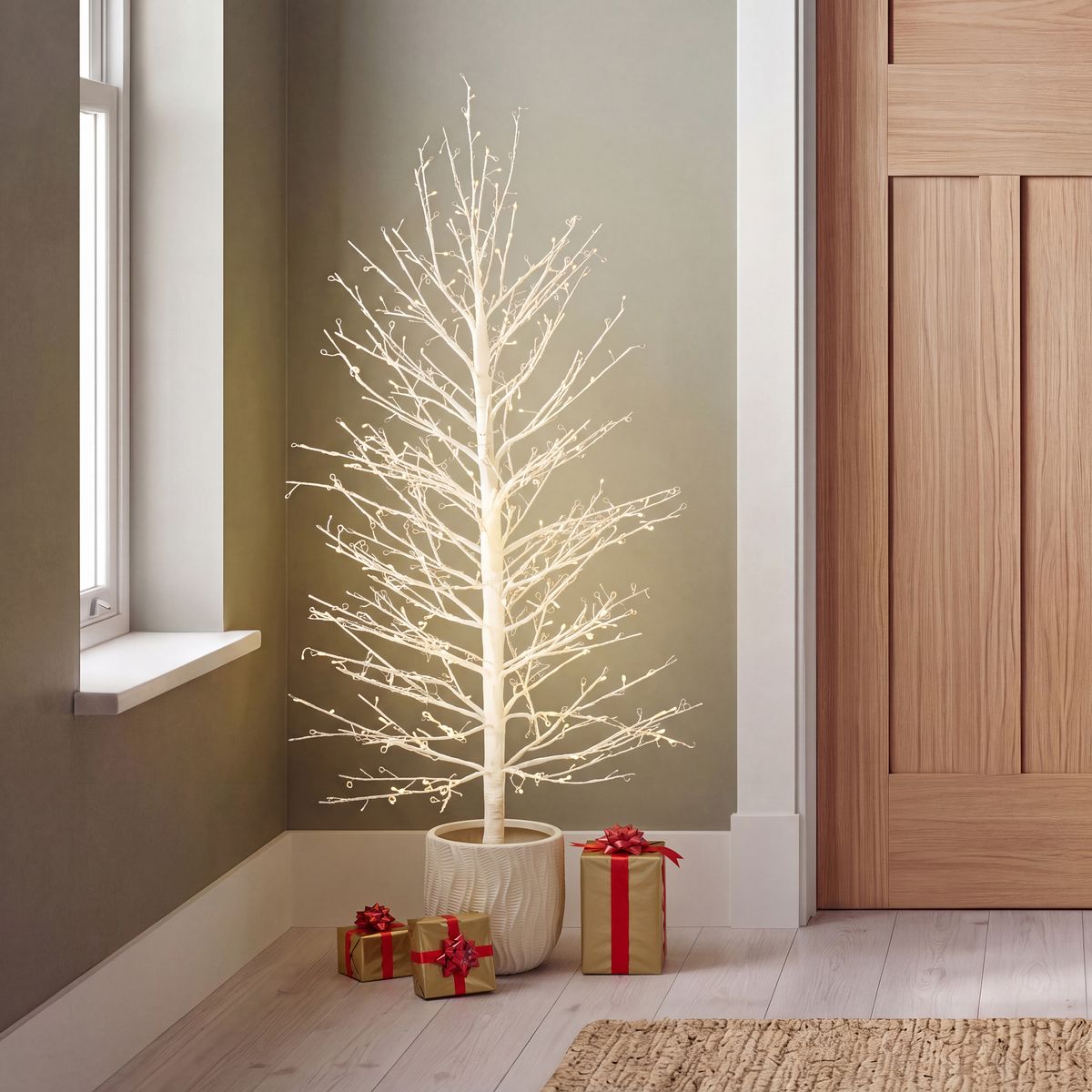 HMXTREE4FTTWIGW-4ft-White-Tree-Insitu-Art-01-300dpi.jpg