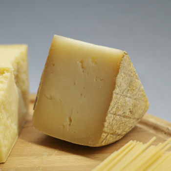 Photo of Pecorino cheese, by Samuele Pieretti on Unsplash