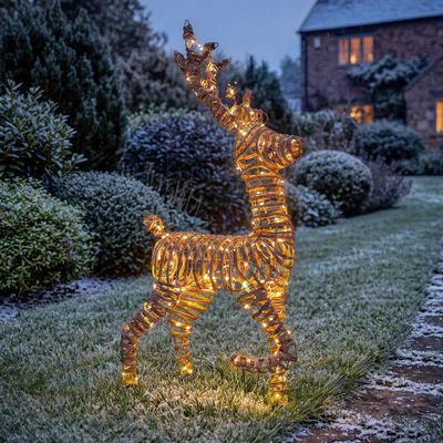 HMXDEER120PL-Large-Rattan-Light-Up-Reindeer-Insitu-04-300dpi (2).jpg