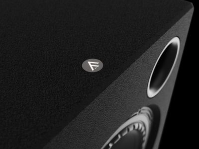 F700TM-badge-detail.jpg