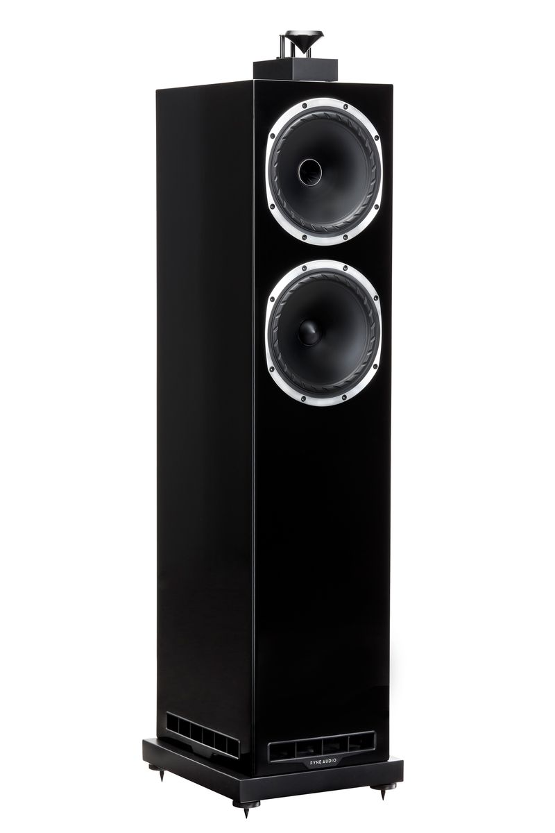S-Trax on F502S.jpg