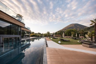 Alpiana_Infinity Pool3.jpg