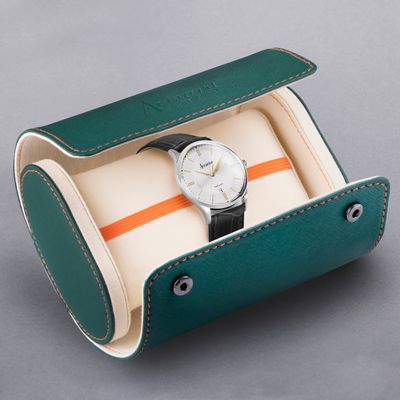 Accurist Classic Men's Watch _73004_BOX_WHITE.jpg