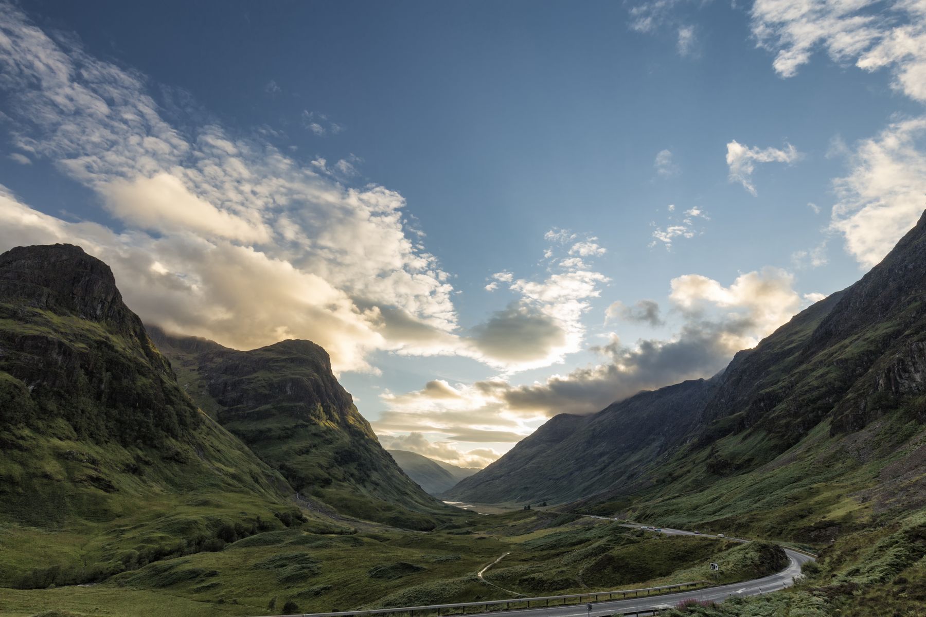 Scotland Glencoe A82.jpg