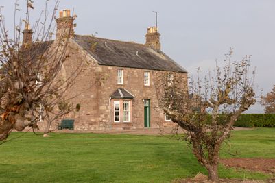 LadyKirk__C&C_004.jpg