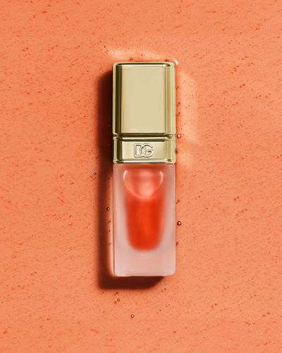 DG_MU25_ORANGE_OIL_LIP_PLUMPER_8056669926283_PRODUCT_WITH_FORMULA_JPG_4X5_300DPI.jpg