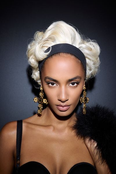 FS_WOMAN_SS25_BEAUTY_PR_SHOTS_SASHA_77A8469_R1_PH_LUCA_STEFANON.jpg