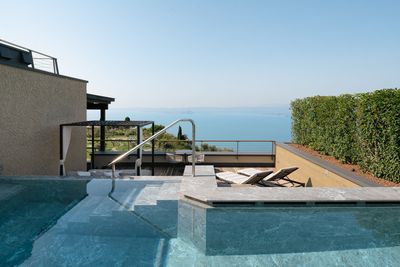 Tobias_Kaser_web_sky_pool_suite_1.jpg