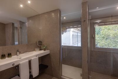 Junior Suite bathroom .jpg