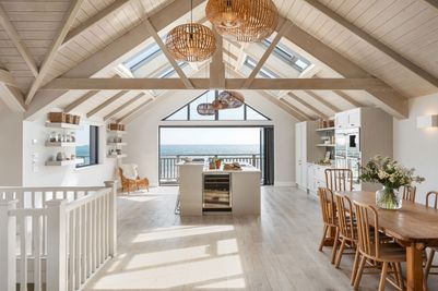 Compass Point - Coverack - Perfect Stays - Edward Jose (3).jpg