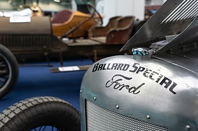 London Classic Car Show  Ford