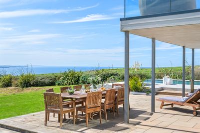 Perfect-Stays-Panorama-exterior-1.jpg
