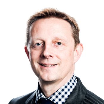 Guy Birkett from the commercial litigation team has been named as a leading individual in the annual Legal 500 rankings.jpg