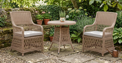 How to transform your garden into the perfect at-home holiday escape 