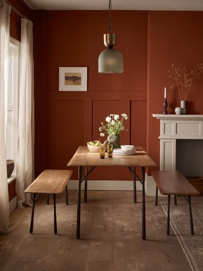 Frida Dining Table