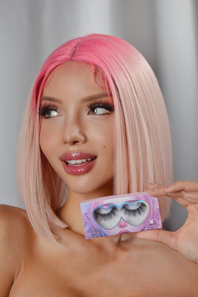Zii Lizard, founder of LZRD LASH, vegan lashes and accessories