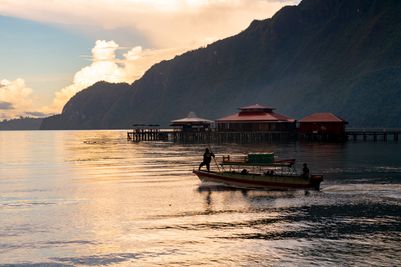 Moluccas Richard Hanson Selective Asia 4.jpg