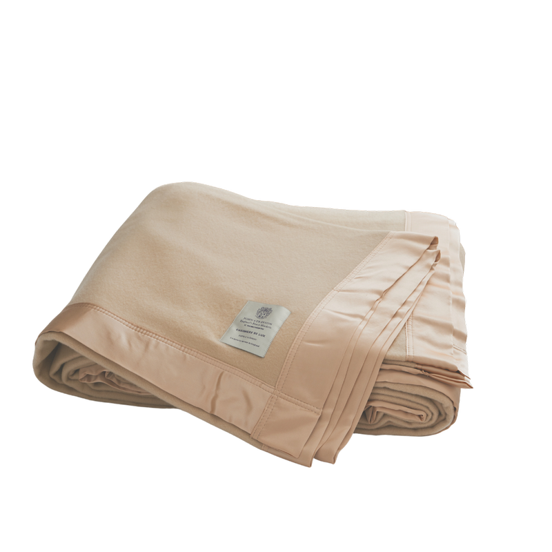 Lambswool Cashmere Blanket in Champagne