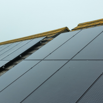 UKSOL_PV Installation_ECO4_435W (162050).jpg