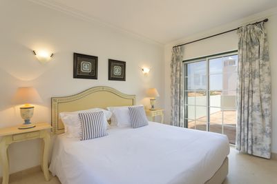 Martinhal Quinta Bedroom (2).jpg