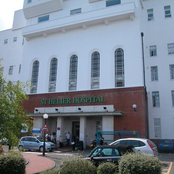 St Helier Hospital.jpg