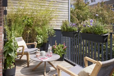 noa balcony trough living black