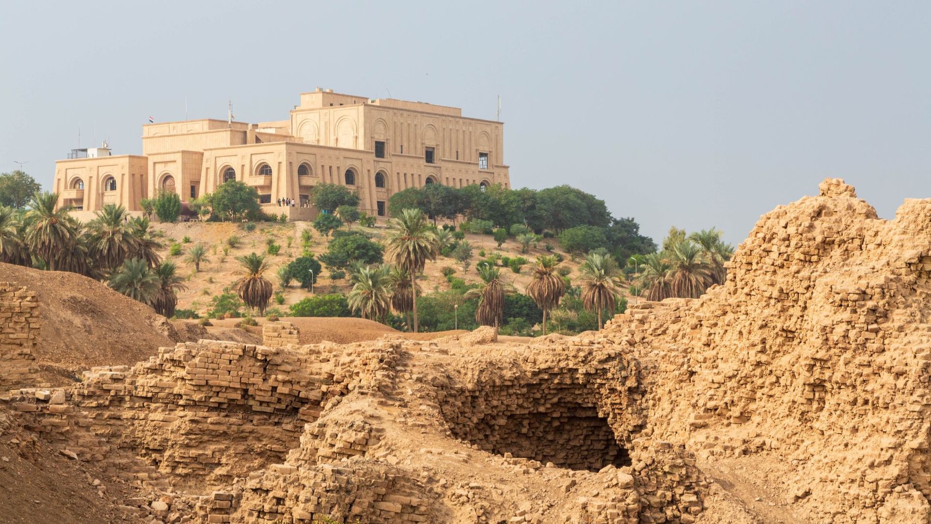 babylon-ruins-and-palace-of-saddam-hussain-iraq.jpg