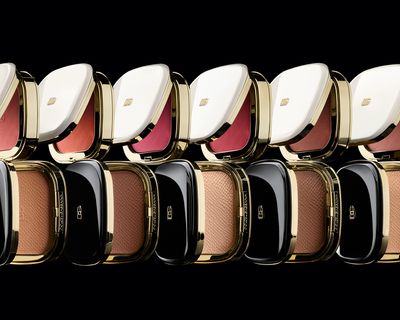 CREATIVE_PACKSHOT_FACE_2_DG_MU24_RELAUNCH_CP_FACE_2_CHEEKS_EYES_MATCH_8057971189298_JPG_5_4_300dpi.jpg