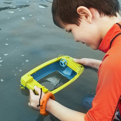 GeoSafari® Jr. Underwater Explorer Boat and Magnifier 