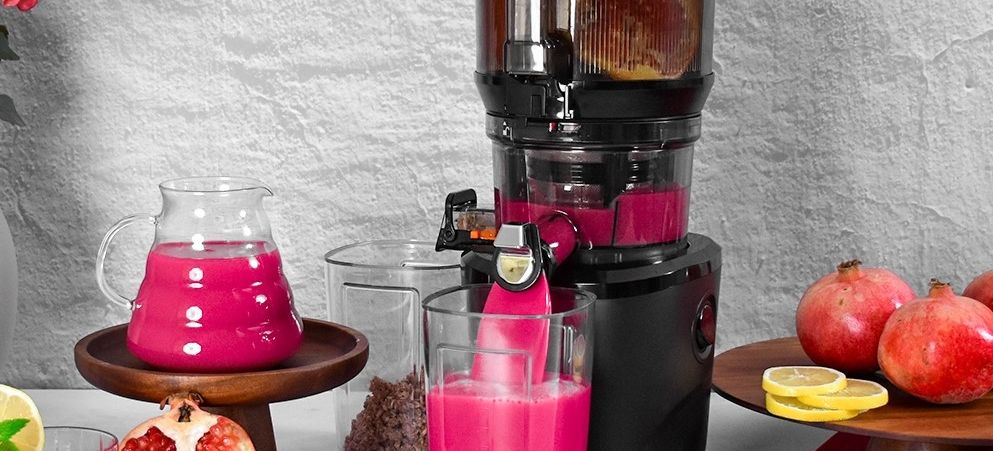 KUVINGS £599.00 AUTO10S hands-free slow juicer_black pearl_1_cropped www.kuvings.co.uk.jpg