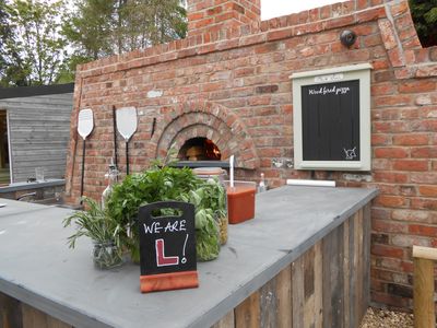 An Orchard Ovens installation, featuring a Valoriani woodfired pizza oven, at The Black Swan
