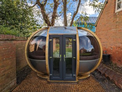 Ornate Garden Medium Oval House Garden Pod