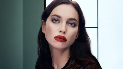 DG_MU24_RELAUNCH_KV_CONS_FLAWLESS_EVERKISS_LIQUID_LIP_8054754401233_JPG_16_9_300dpi.jpg
