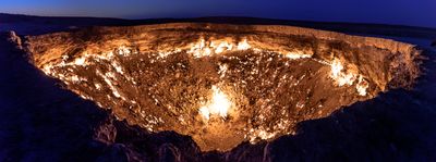 Darvaza crater_Turkmenistan_dreamstimem128384832.jpg