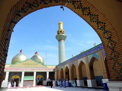 ShrineofHussainKarbala135094108.jpg