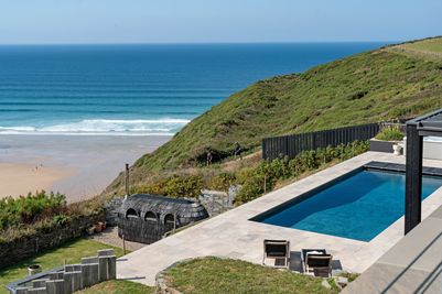 Red-Cove-Perfect-Stays-4.jpg