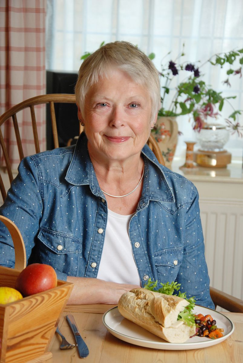 Vegetarian lady with a salad baguette lunch