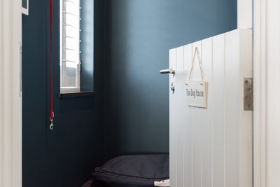 Sea-Breezes-Daymer-Bay-dog-room.jpg