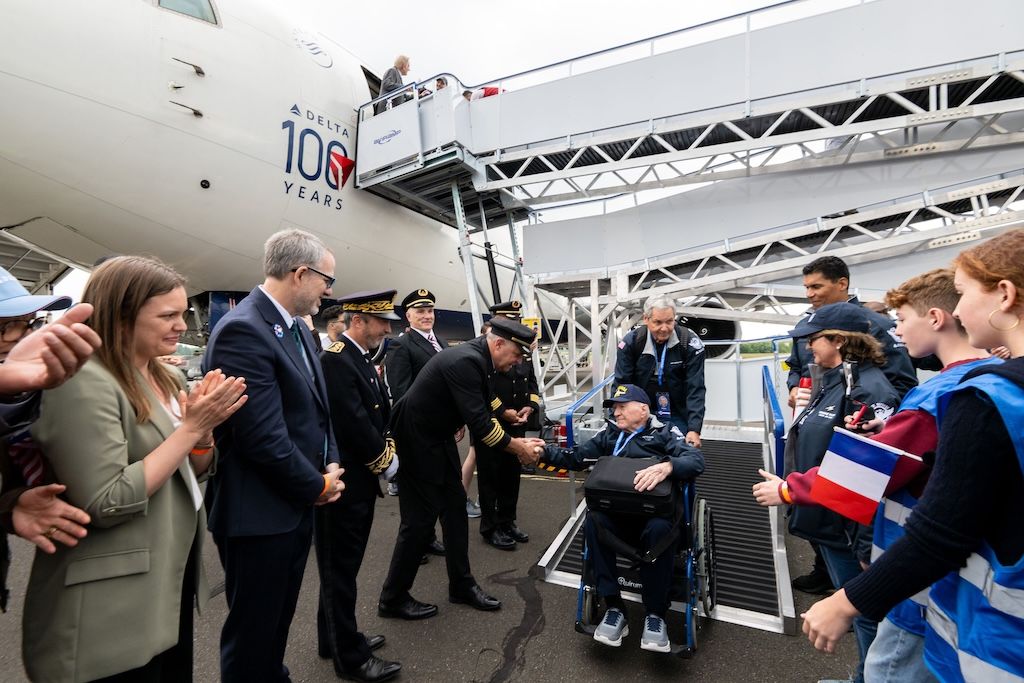 Veterans disembarking from ramp. Credit - Rank Studios.jpeg