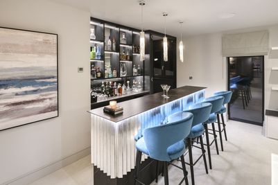Perfect-Stays-Seaglass-House bar.jpg