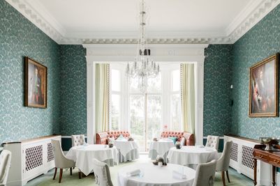 Restaurant Interlude.jpg