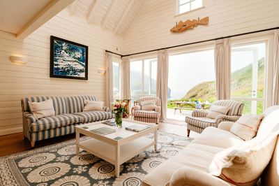 The Yellow Cottage - Perfect Stays - 4.jpg