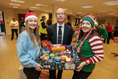 0018_miller_homes_storehouse_project_christmas_hampers.JPG