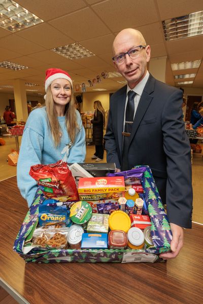 0003_miller_homes_storehouse_project_christmas_hampers.JPG