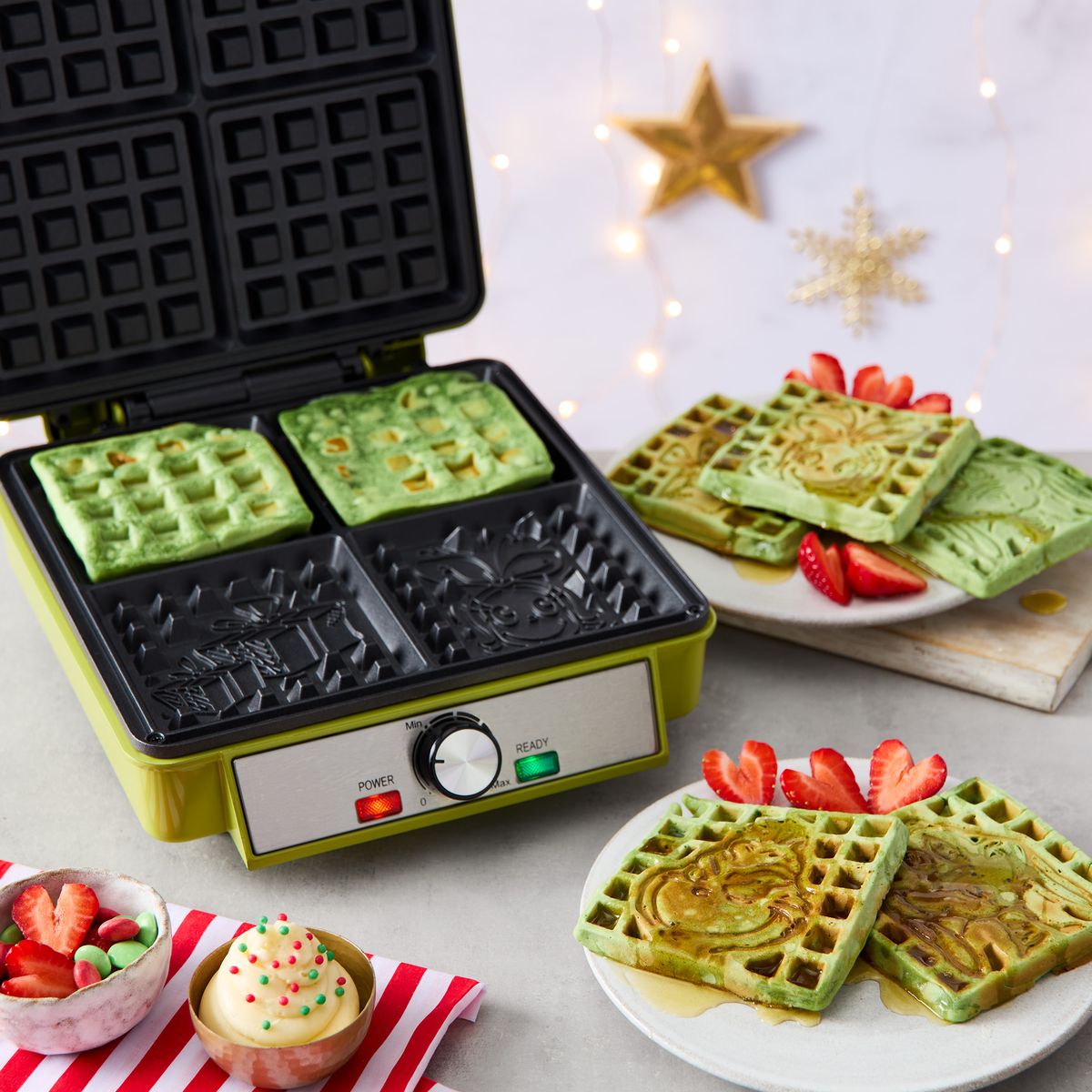 THE GRINCH FOUR PORTION WAFFLE MAKER 