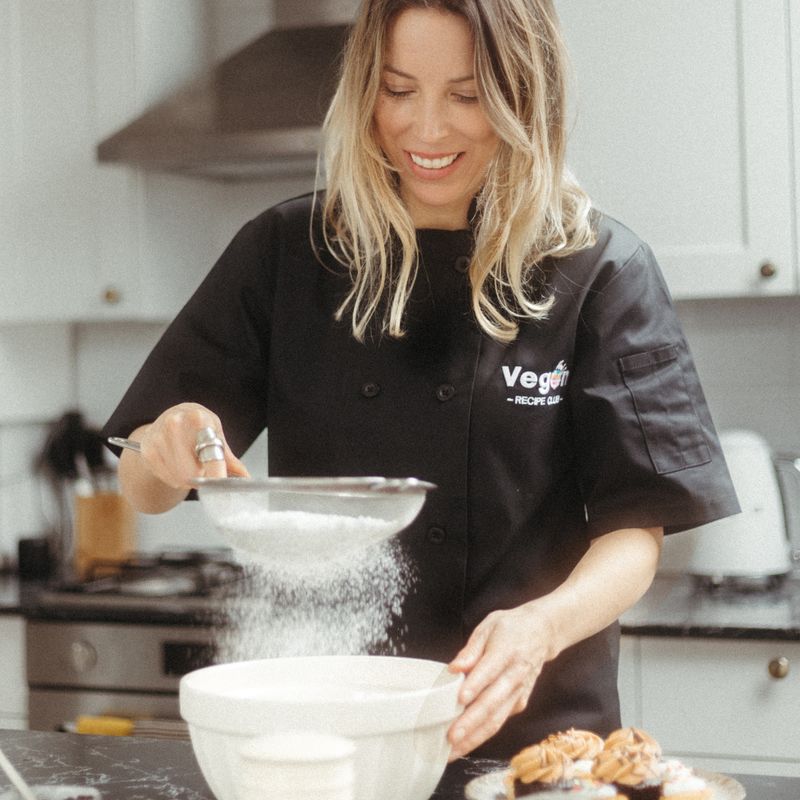 Maryanne Hall - Everyone Can Cook Vegan 