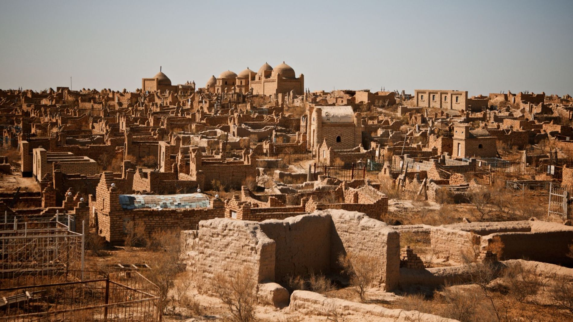 wadi-al-salaam-cemetery-najaf-iraq.jpg