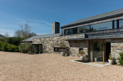 Perfect-Stays-Kew-House-10.jpg