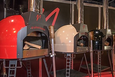 Valoriani Fornino ovens in red, cream and black